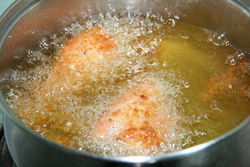 10 ข้อการใช้น้ำมันทอดอาหาร เลี่ยงมะเร็งได้